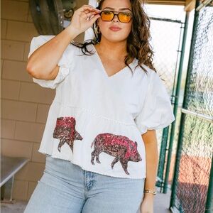 QUEEN OF SPARKLES White Top with Sequin Pig Design